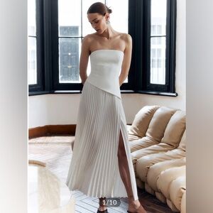 Commense Solid Pleated Strapless Split Dress - M